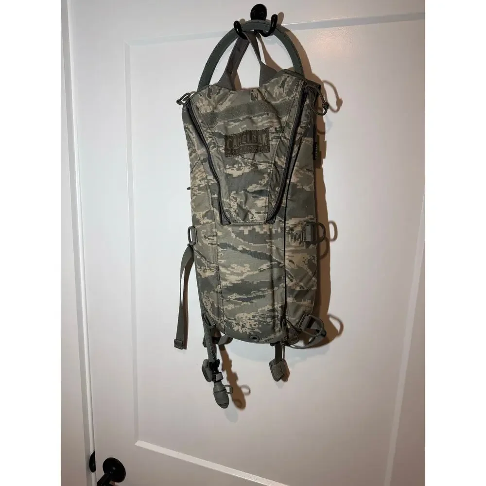 CamelBak ThermoBak 3L Military Camo Outdoor Hiking Hunting Hydration Pack.